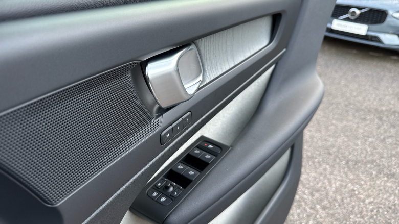 Volvo Xc40 1.5 T3 [163] Inscription Pro 5dr Geartronic Petrol Estate